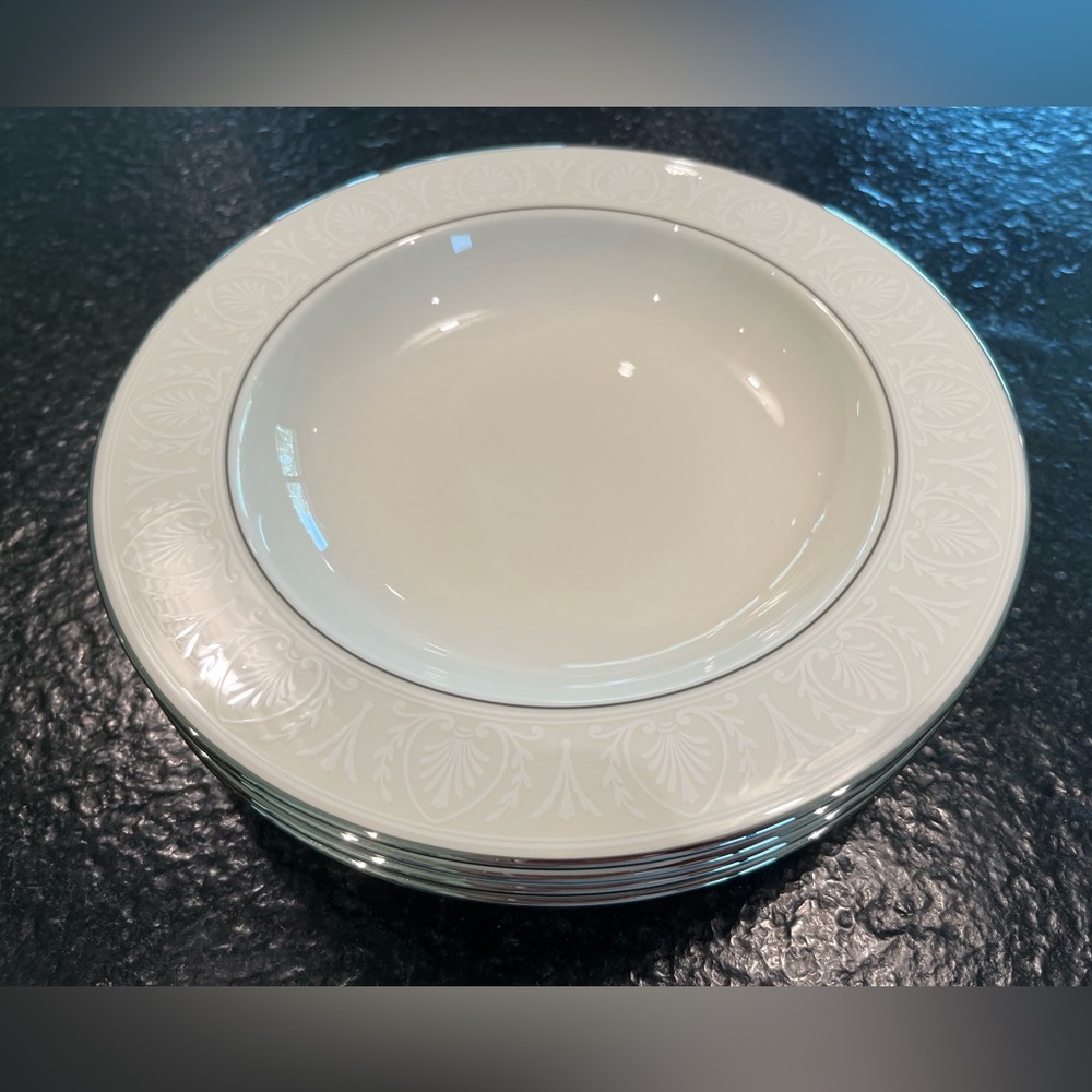 NWOT: Lenox Courtyard Platinum Rimmed Soup Bowls - 4 total.